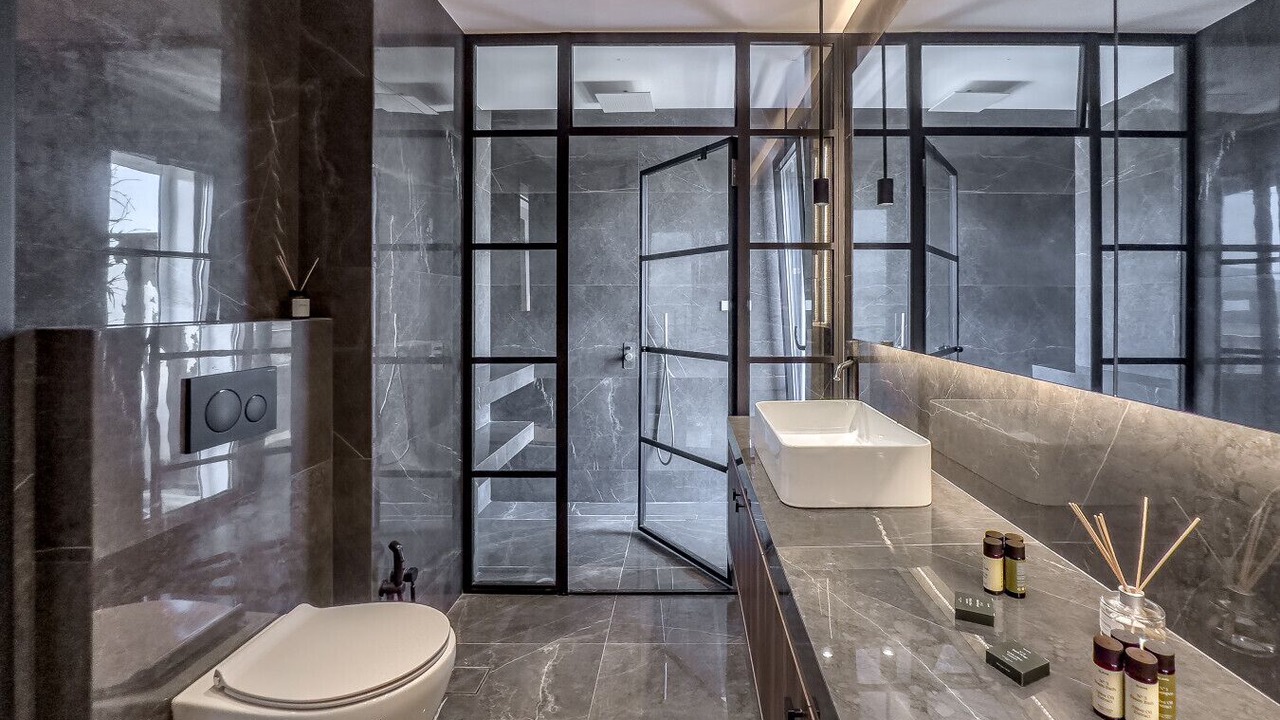 Photo of Bathroom in Ampelokipoi