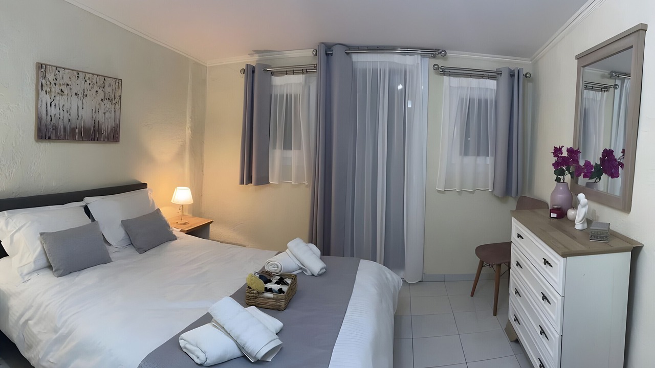 Photo of Bedroom in Pothia