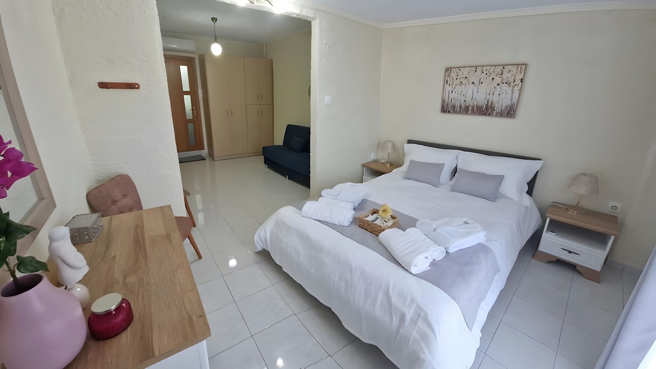 Photo of Bedroom in Pothia