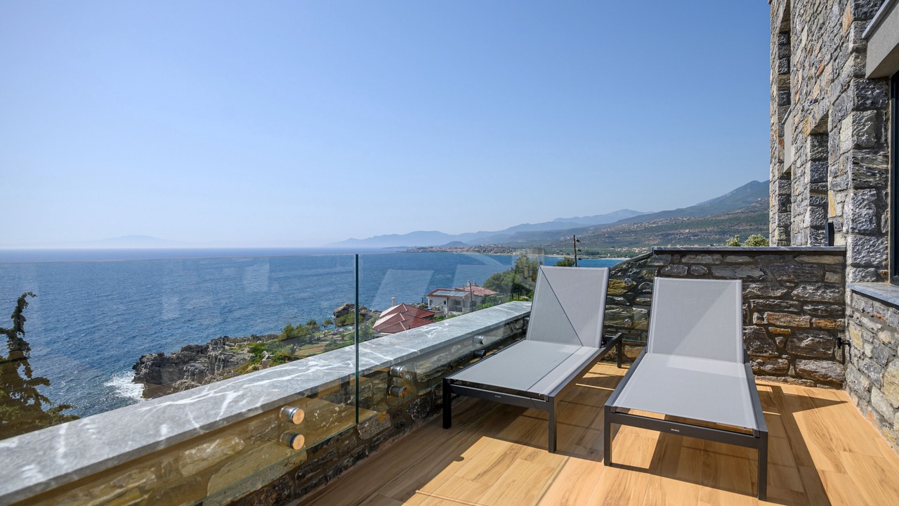 Photo of Patio Balcony in Lefktron