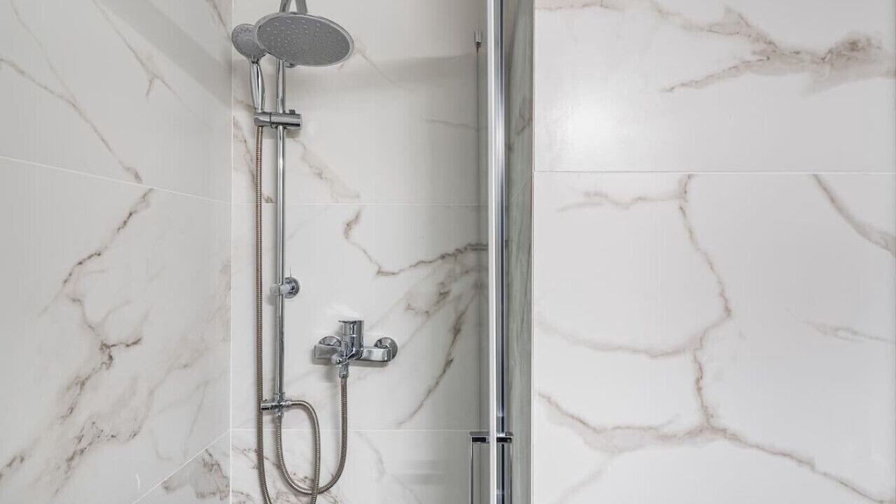 Photo of Bathroom in Alimos