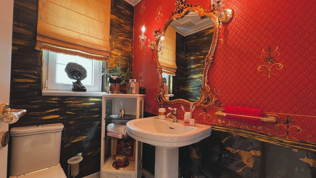 Photo of Bathroom in Alimos