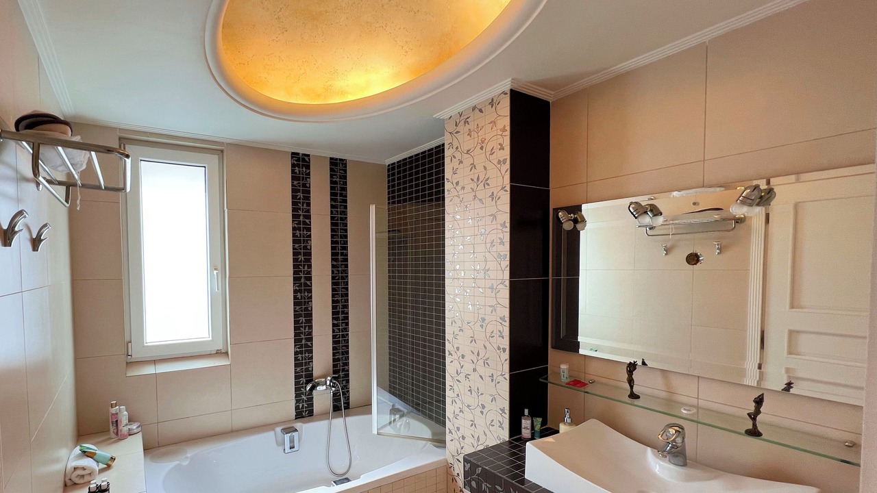 Photo of Bathroom in Alimos