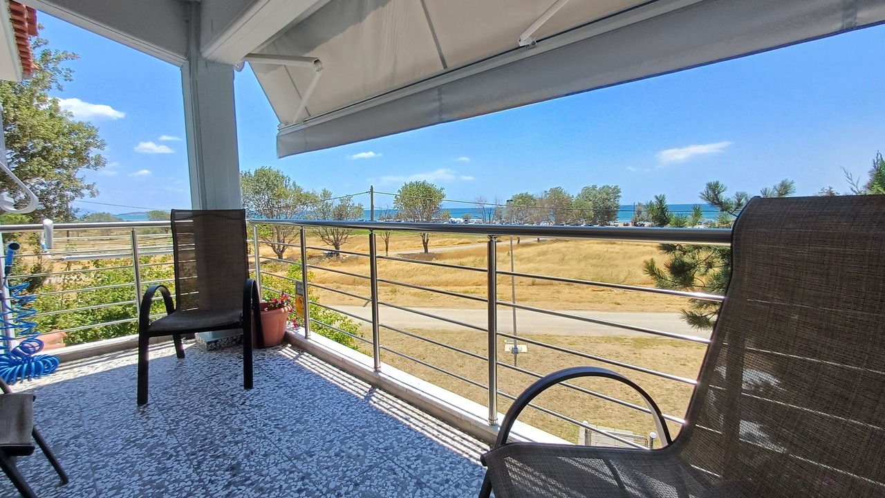 Photo of Patio Balcony in Paralia Mesis