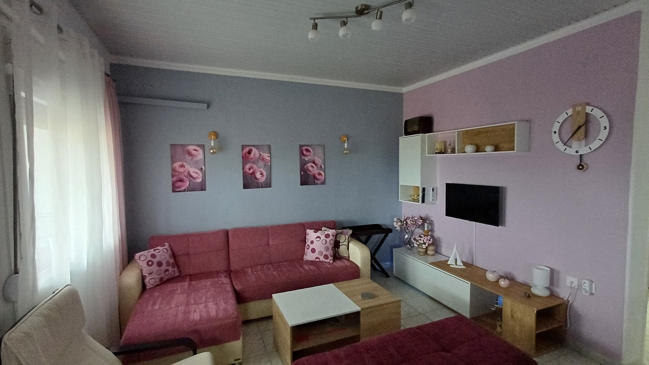 Photo of Livingroom in Paralia Mesis