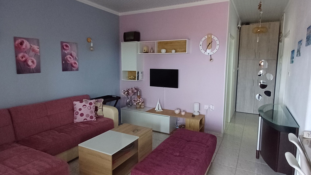 Photo of Livingroom in Paralia Mesis
