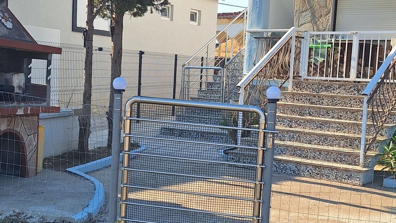 Photo of Outdoor in Paralia Mesis