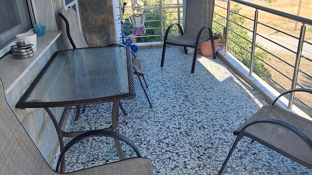 Photo of Patio Balcony in Paralia Mesis