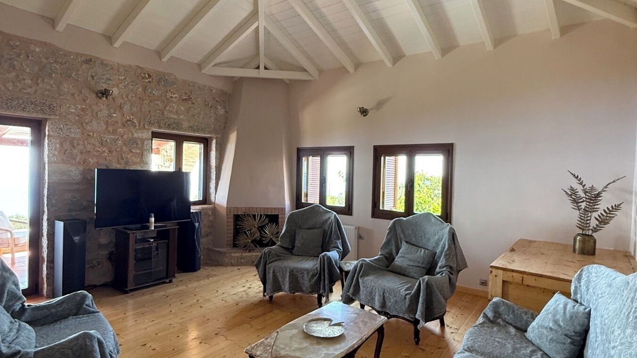 Photo of Livingroom in Omales