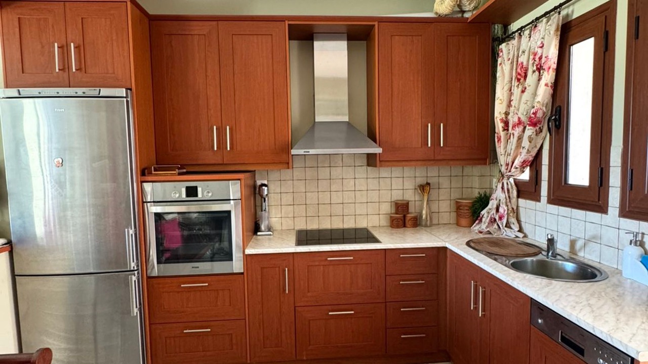 Photo of Kitchen in Steni Dirfyos