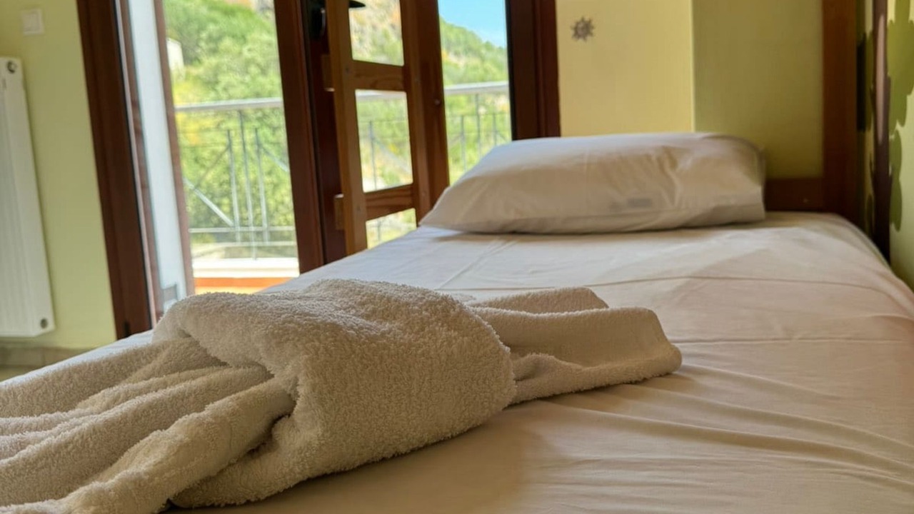 Photo of Bedroom in Steni Dirfyos
