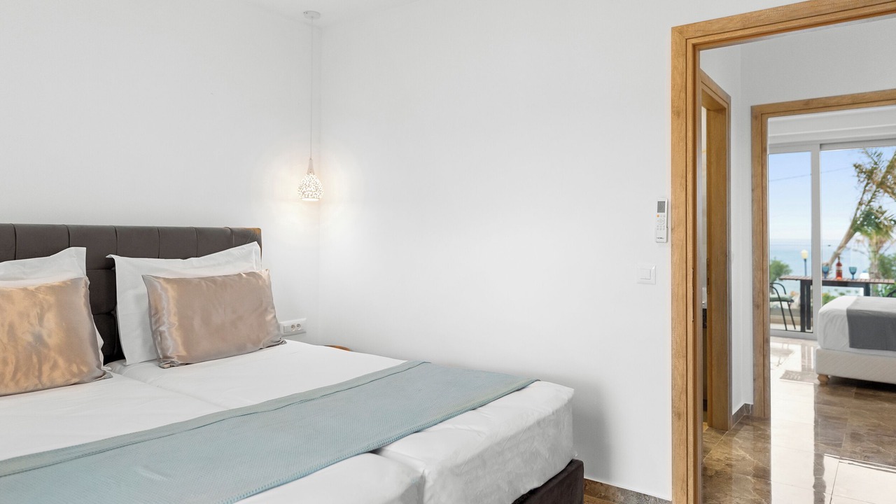 Photo of Bedroom in Haraki