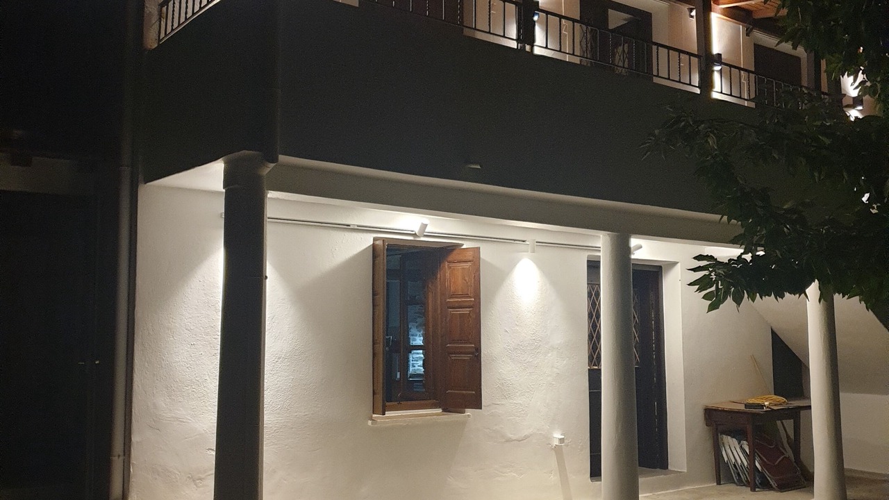 Photo of Outdoor in Mouresi
