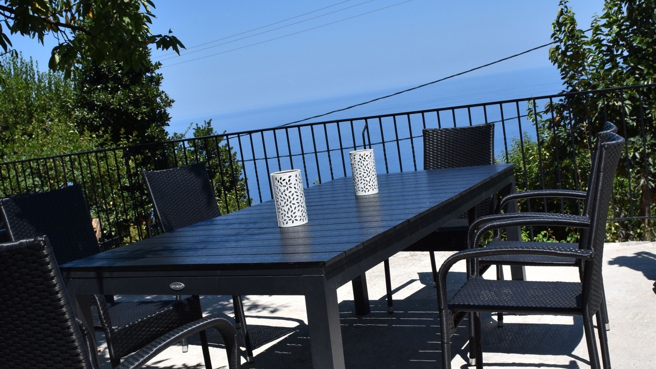 Photo of Outdoor in Mouresi