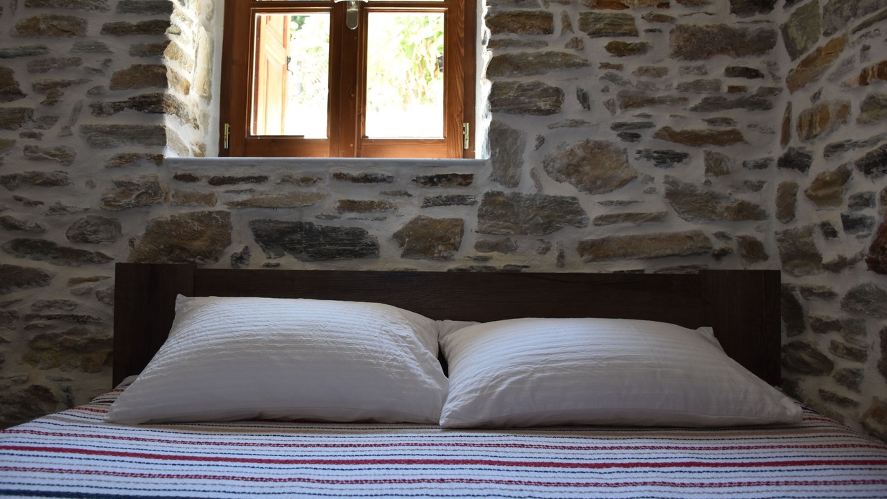 Photo of Bedroom in Mouresi