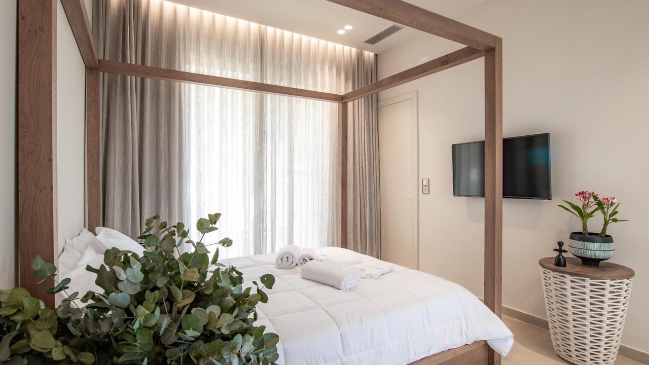 Photo of Bedroom in Troezen
