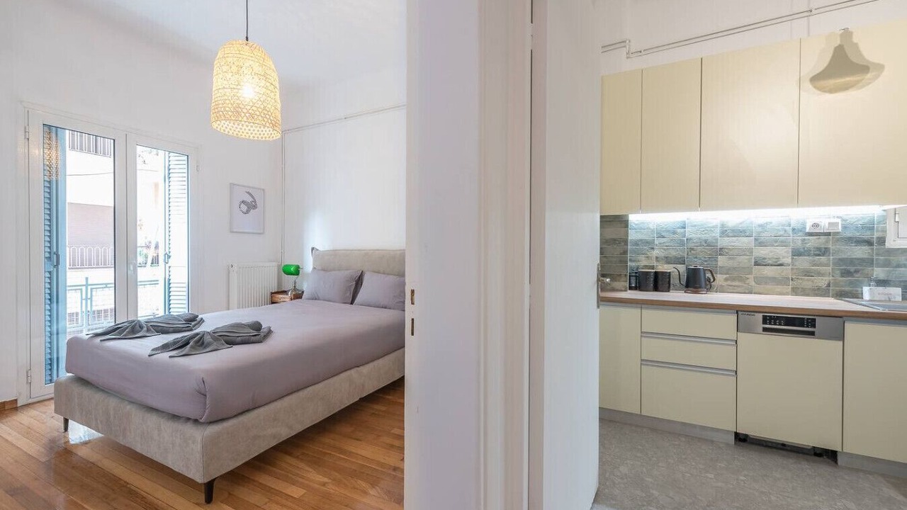 Photo of Bedroom in Exarhia