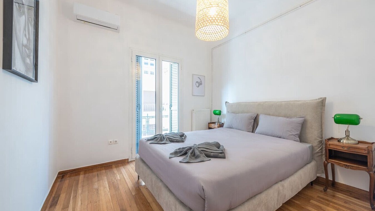 Photo of Bedroom in Exarhia