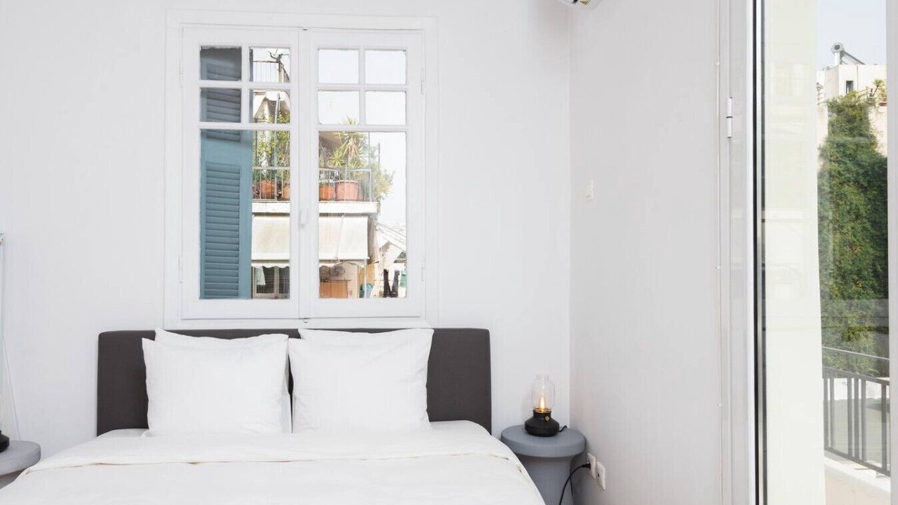 Photo of Bedroom in Exarhia