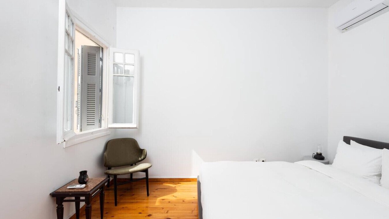 Photo of Bedroom in Exarhia