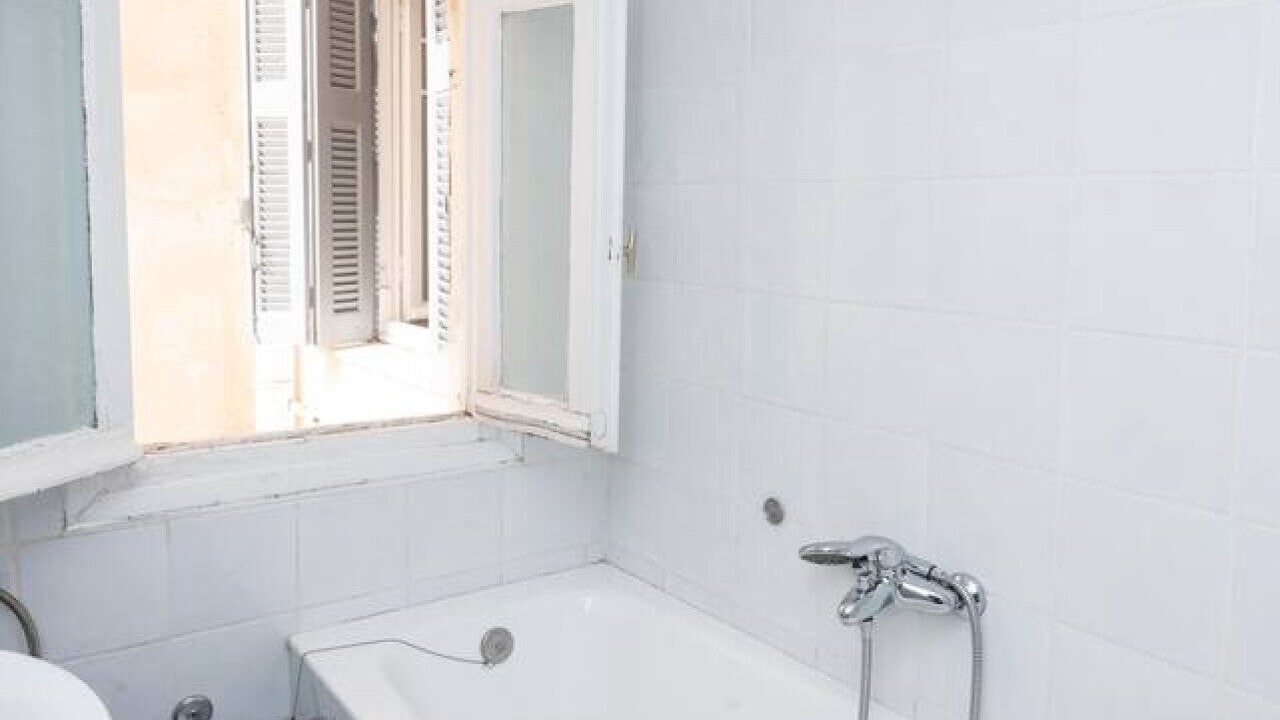 Photo of Bathroom in Exarhia