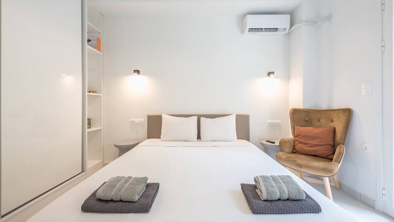 Photo of Bedroom in Exarhia