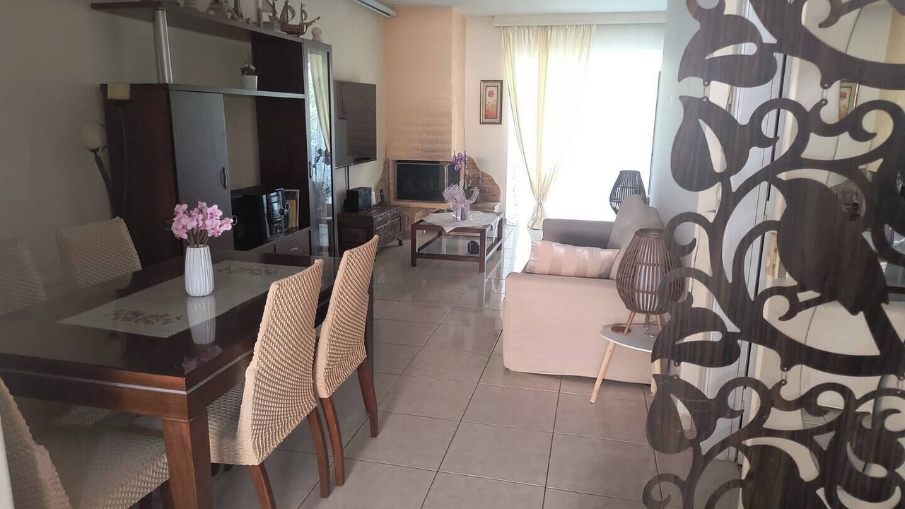 Photo of Livingroom in Saronikos