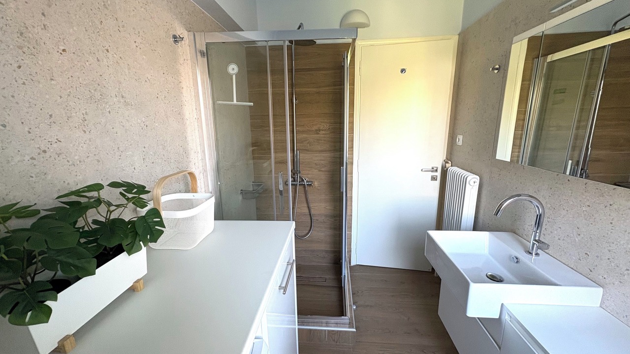 Photo of Bathroom in Mati