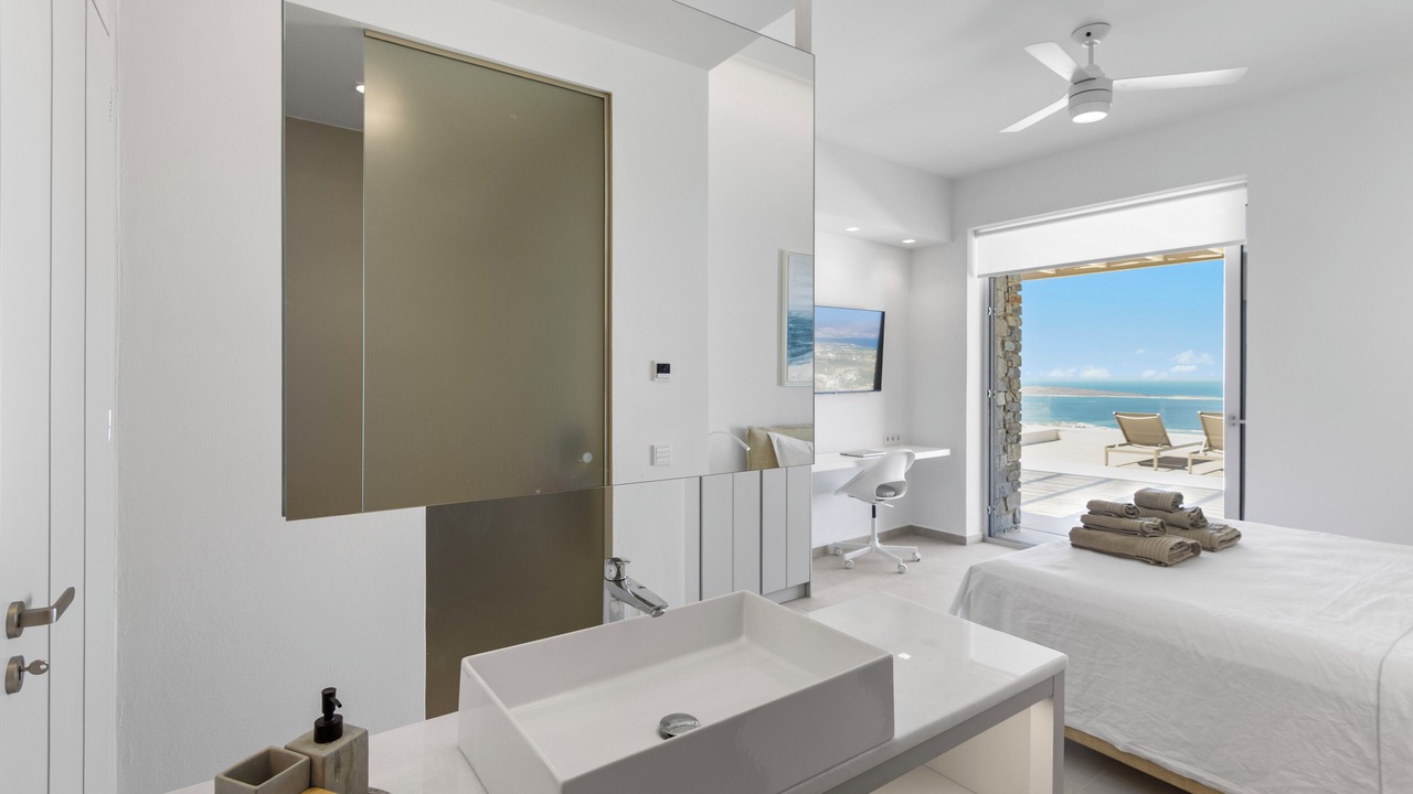 Photo of Bedroom in Paros
