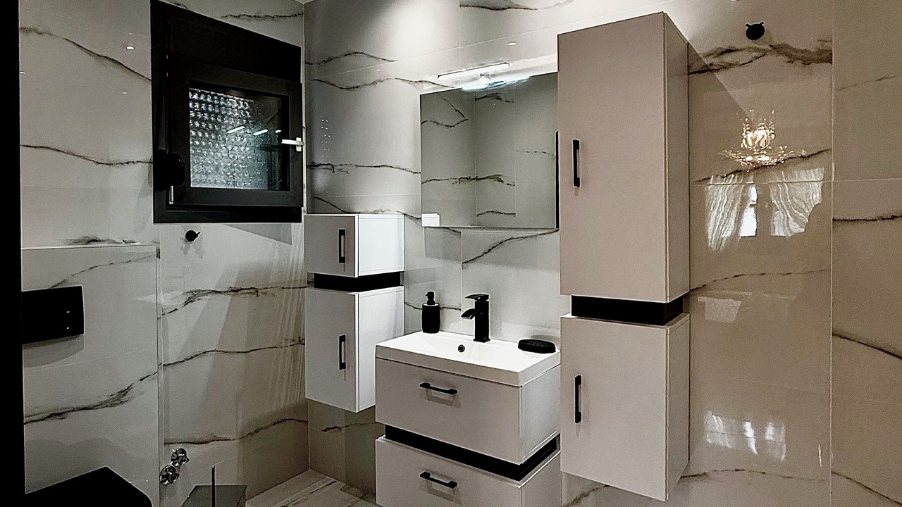 Photo of Bathroom in Parelia