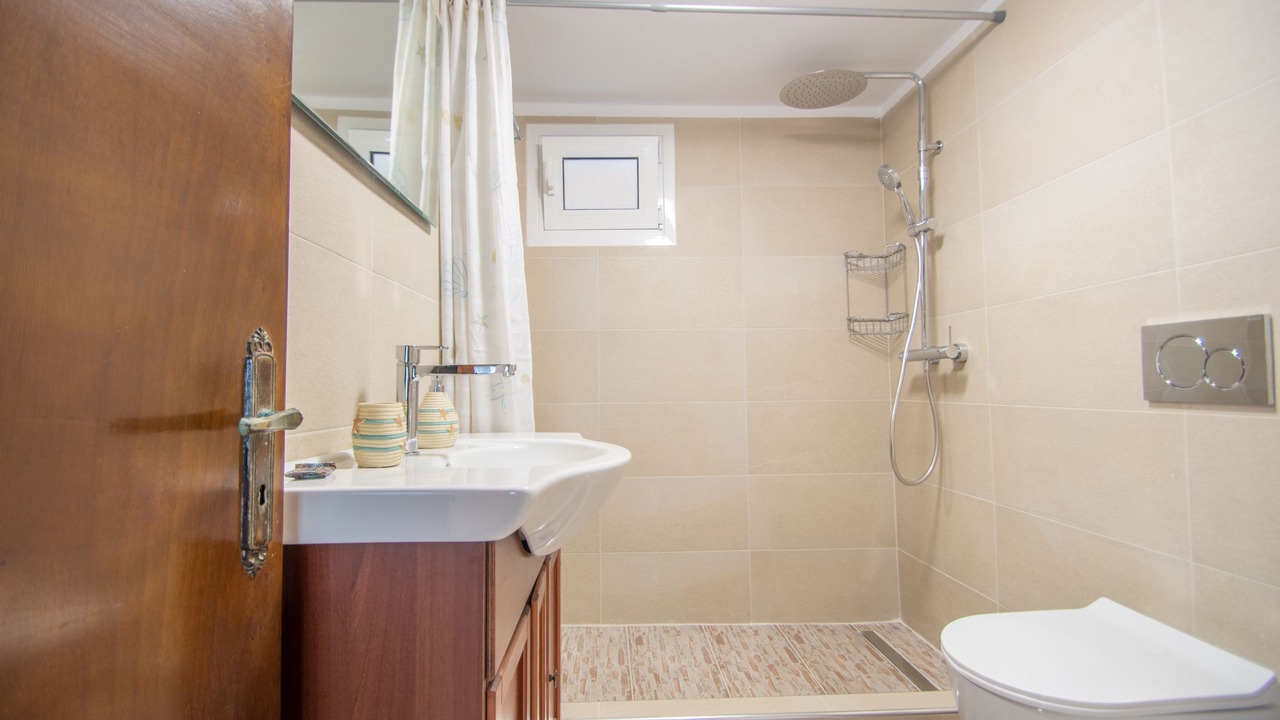 Photo of Bathroom in Drosia