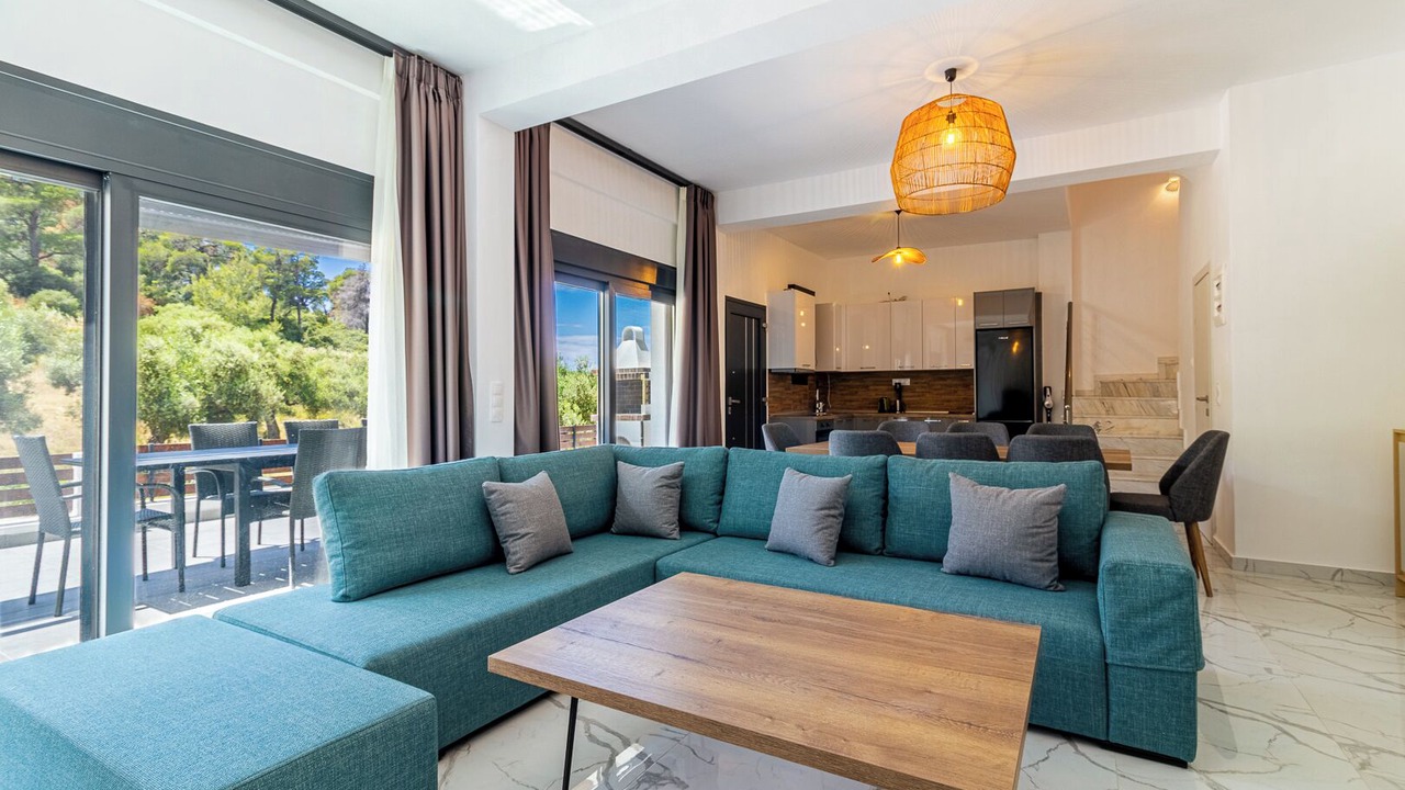 Photo of Livingroom in Neos Marmaras