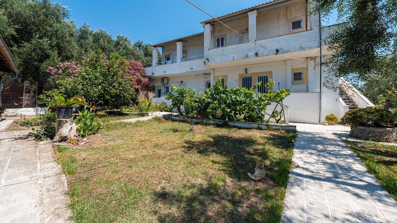 Photo of Outdoor in Notos