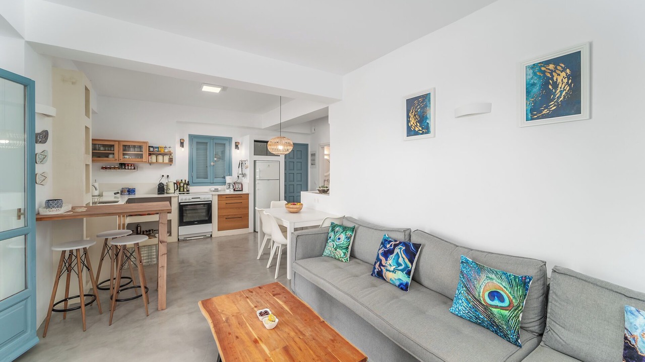 Photo of Livingroom in Kalamitsi