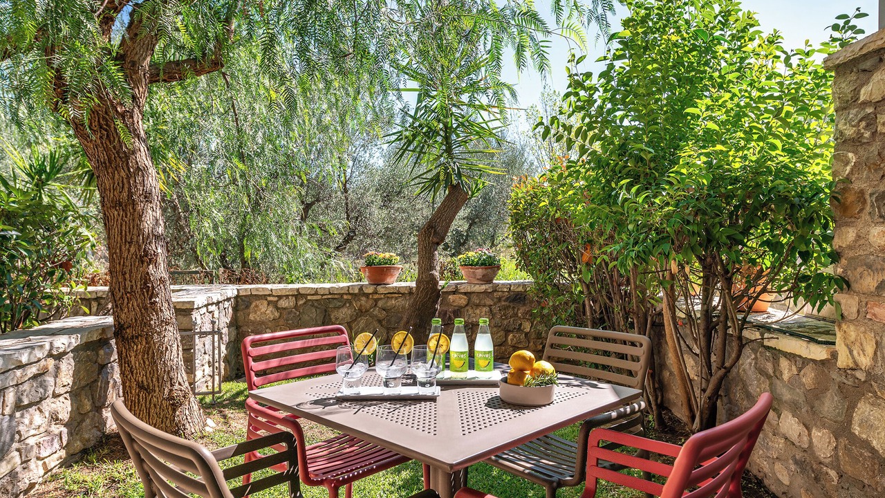 Photo of Outdoor in Longos