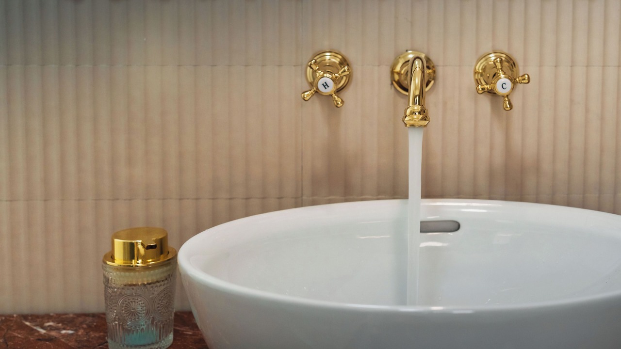 Photo of Bathroom in Exarhia