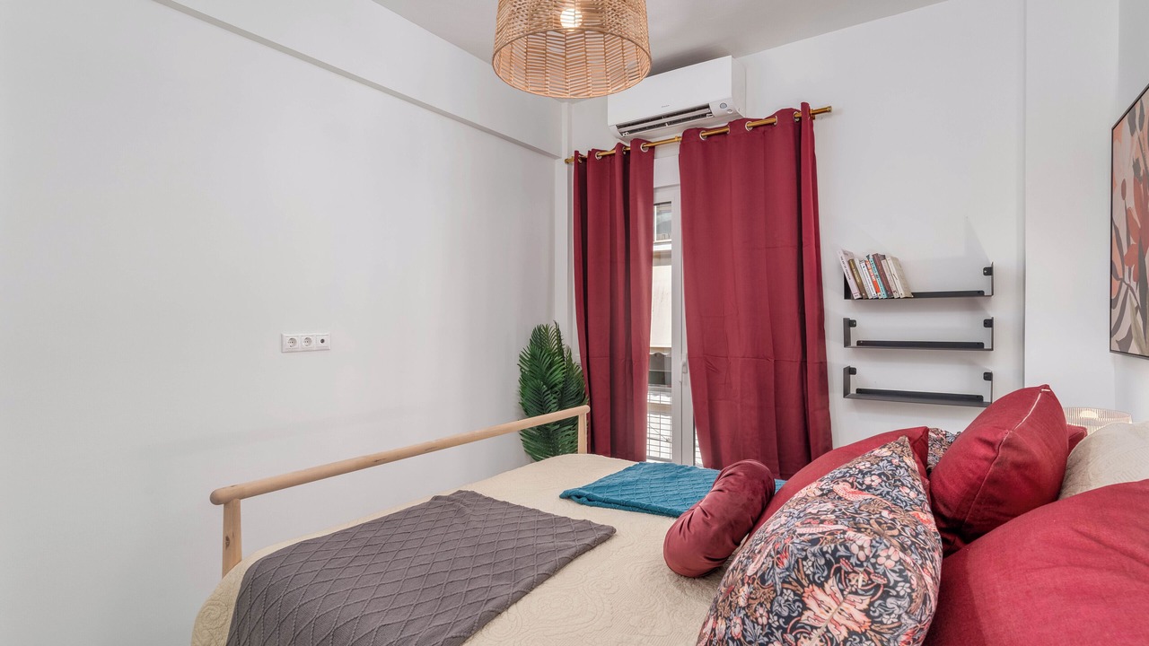 Photo of Bedroom in Exarhia