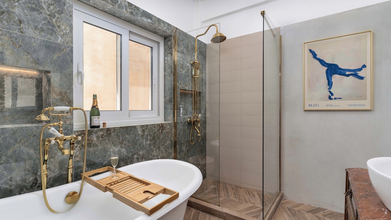 Photo of Bathroom in Exarhia