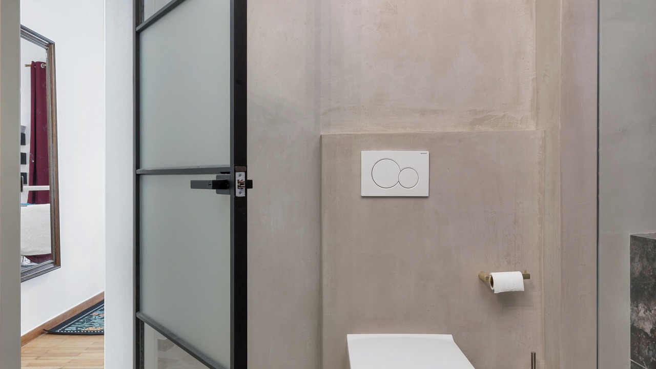 Photo of Bathroom in Exarhia