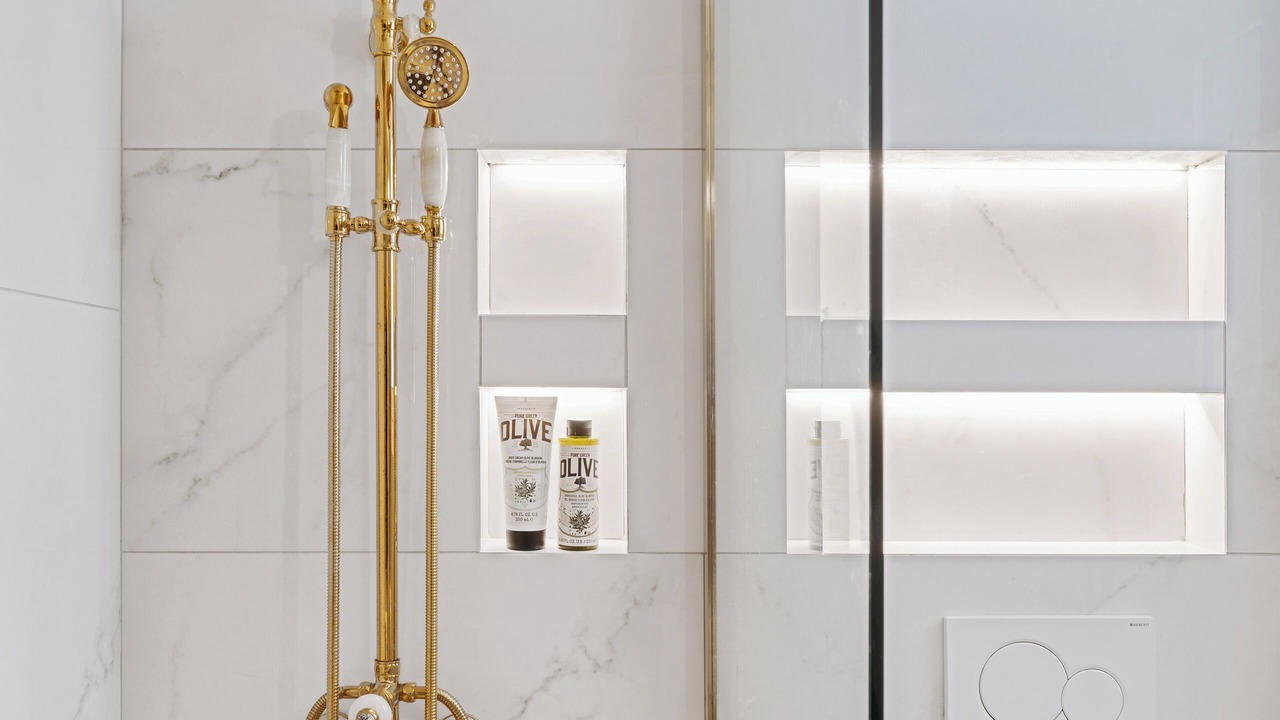 Photo of Bathroom in Exarhia