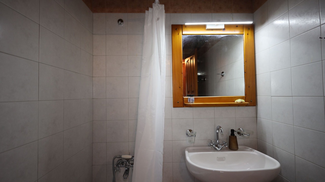 Photo of Bathroom in Tripi
