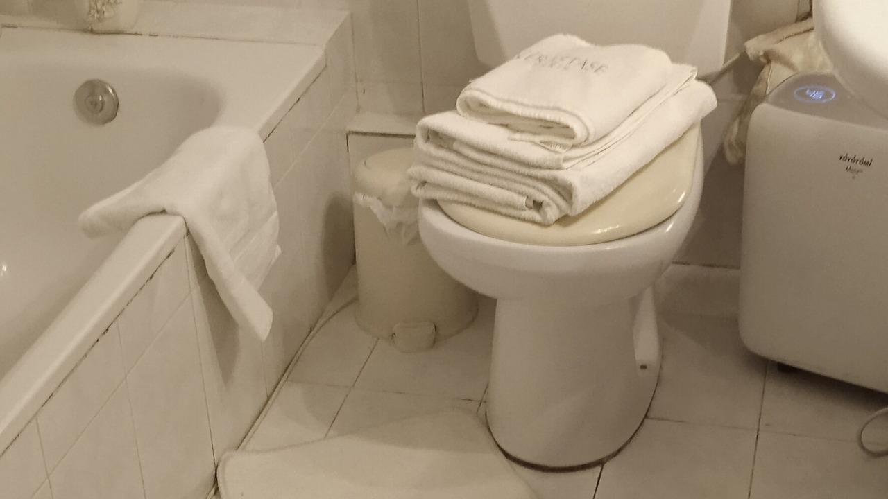 Photo of Bathroom in Alimos