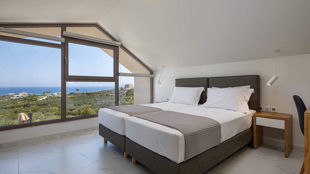 Photo of Bedroom in Stalos