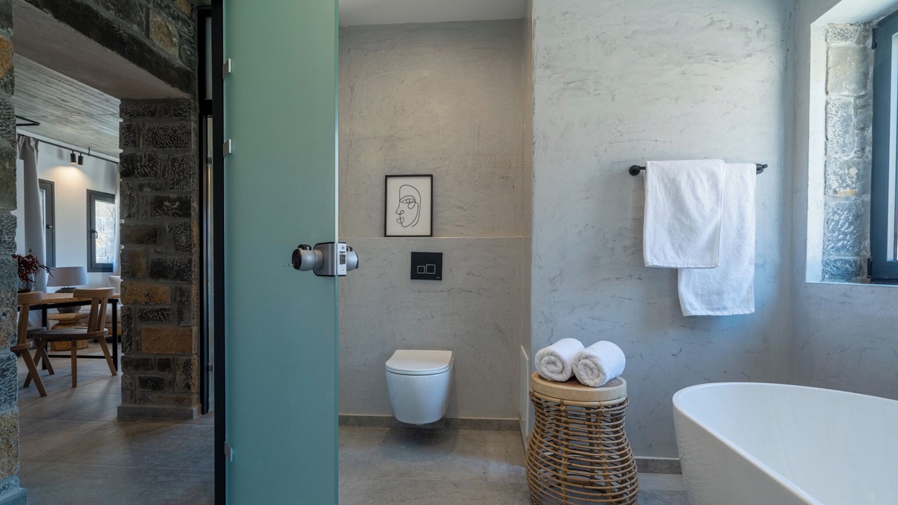Photo of Bathroom in Lentas