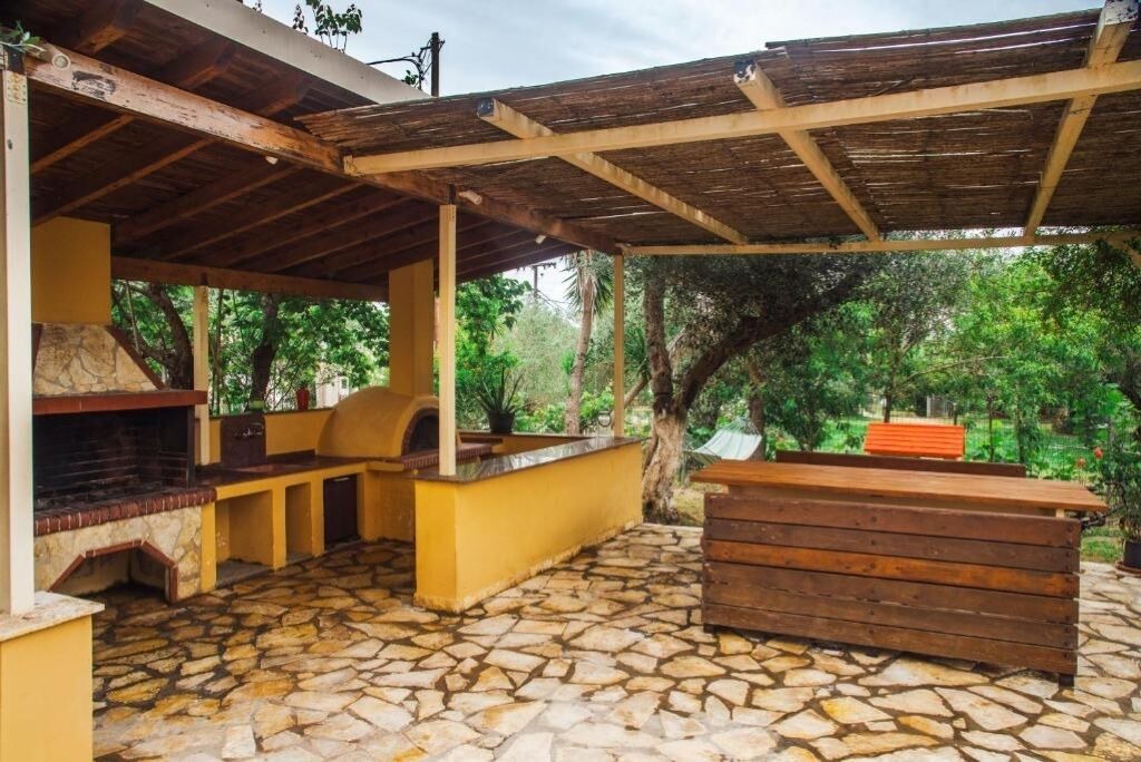 Photo of Outdoor in Molos