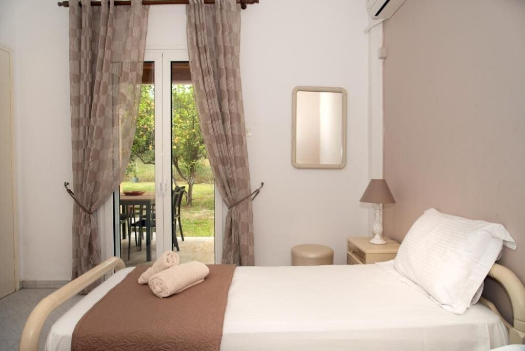 Photo of Bedroom in Molos