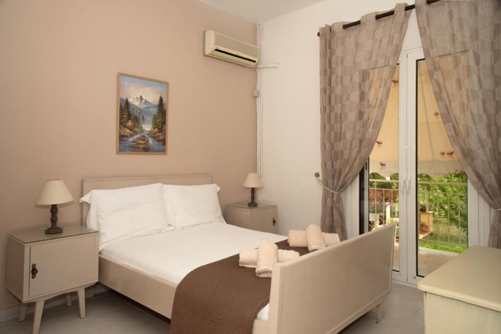 Photo of Bedroom in Molos