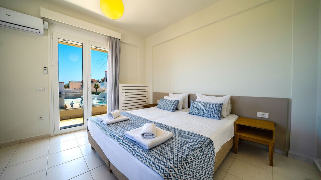 Photo of Bedroom in Kato Stalos
