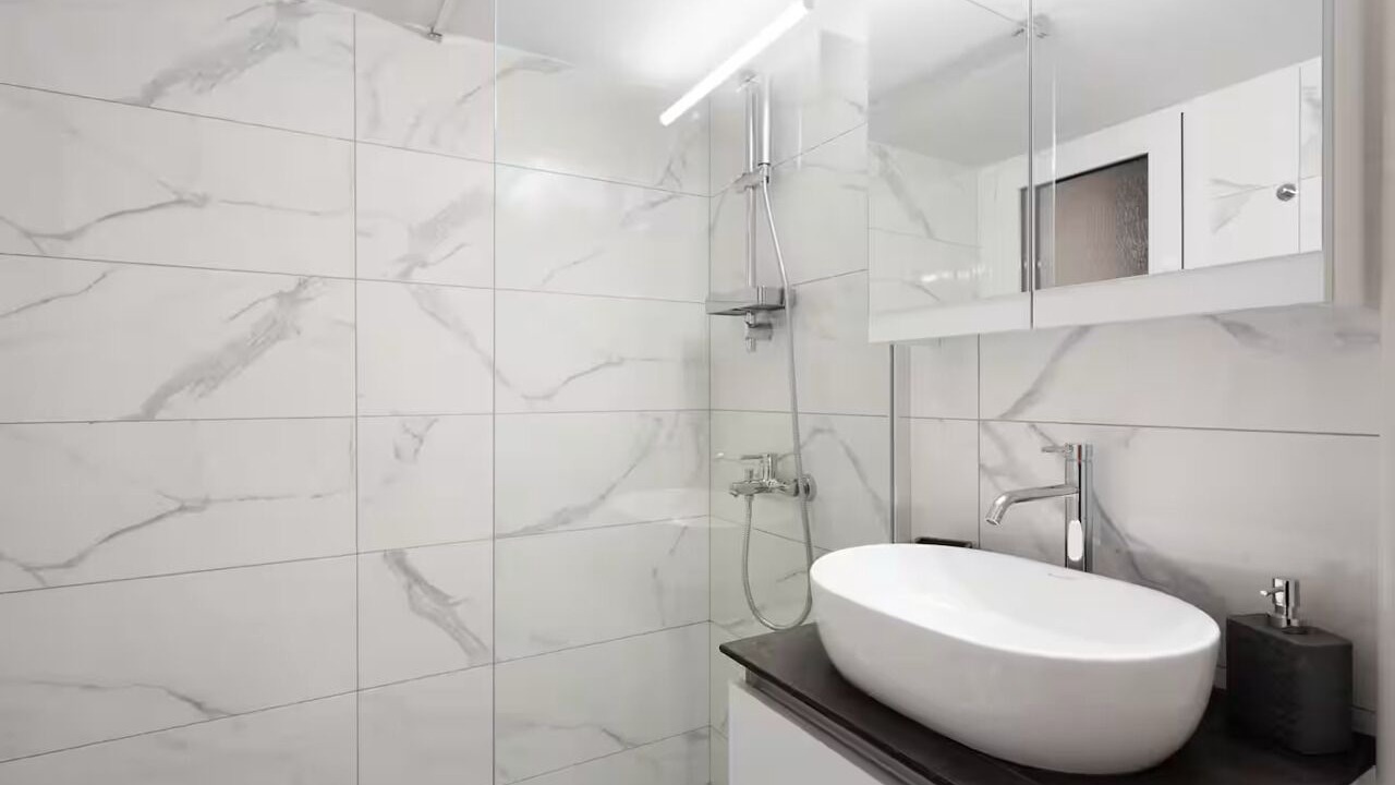 Photo of Bathroom in Exarhia