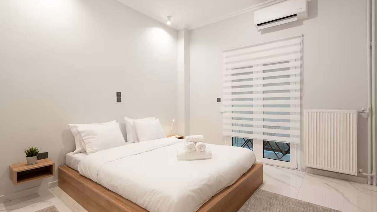 Photo of Bedroom in Exarhia